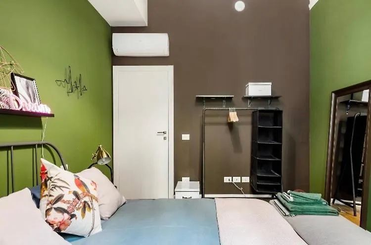 Apartment Hacca Collection-Plush Urban Sanctuary In The Milan City Center