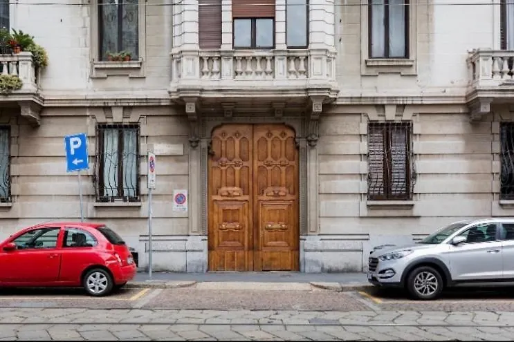 Hacca Collection-Plush Urban Sanctuary In The Milan City Center 0*,  Italy